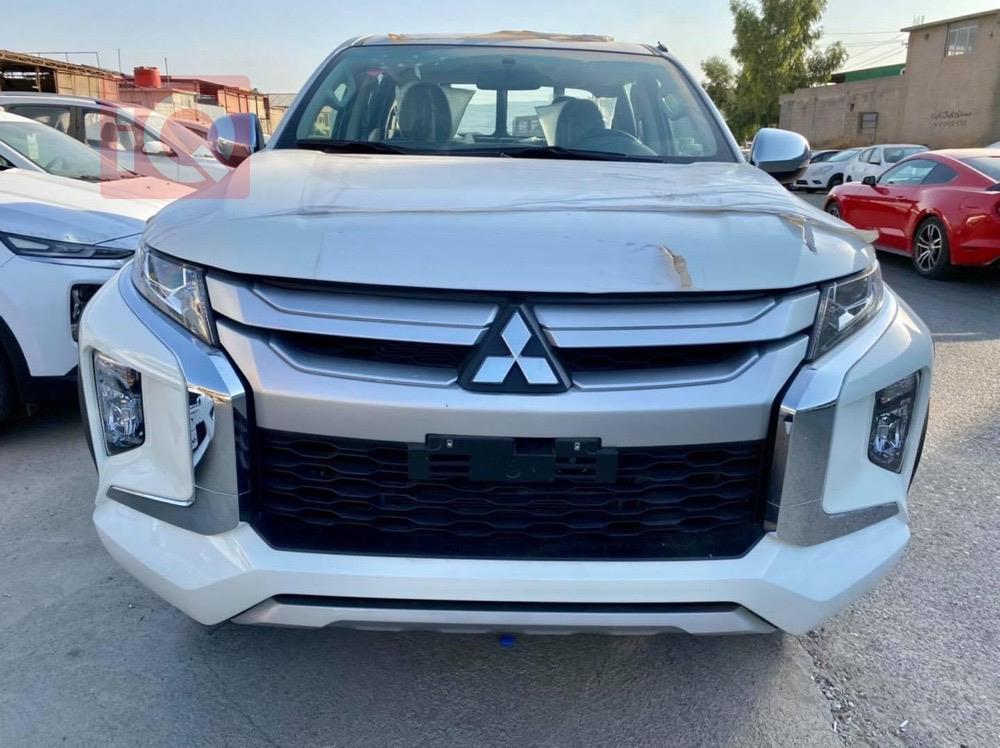 میتسوبیشی L200